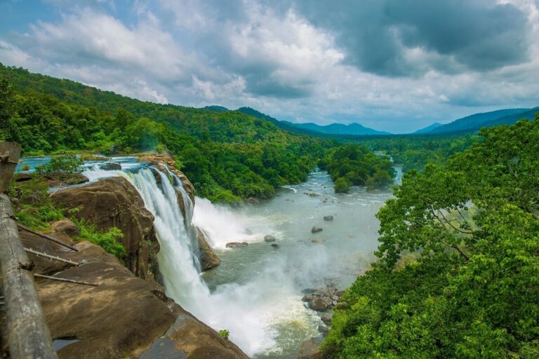 Best Waterfalls in India: Exploring Nature's Majestic Cascades Best Waterfalls in India