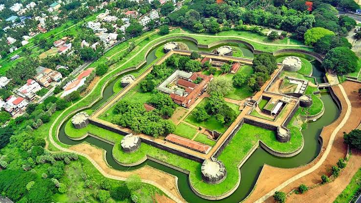 best tourist attractions in kerala - केरल में सर्वश्रेष्ठ पर्यटक आकर्षण siteurl:https://gotravelinglife.com/wp-json/