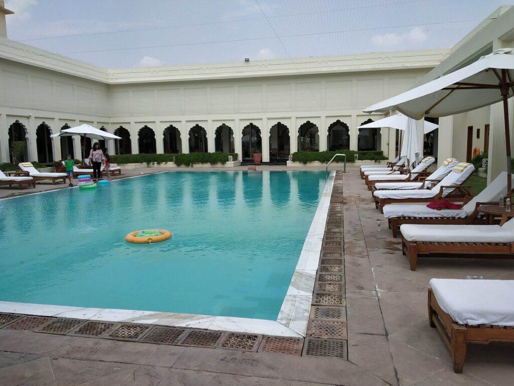 best hotel in jaipur For Stay - रुकने के लिए जयपुर में सबसे अच्छा होटल स्टैच्यू ऑफ यूनिटी के पास घूमने के लिए सर्वोत्तम स्थान