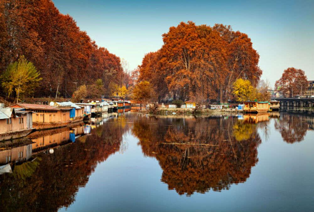 Top 10 kashmir tourist destination - कश्मीर में घूमने की सबसे अच्छी जगह Top 10 kashmir tourist destination