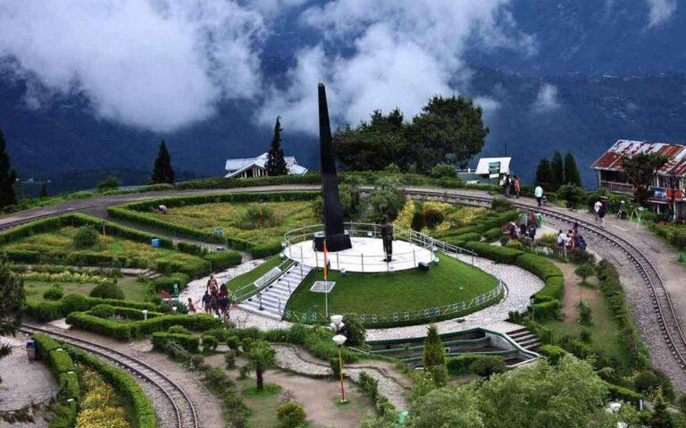 Top 10 places to visit in darjeeling - दार्जिलिंग की ये 10 जगह अपने कभी नहीं देखि होगी ! Top 10 places to visit in darjeeling