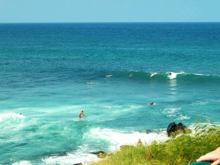 catching-waves-hookipa