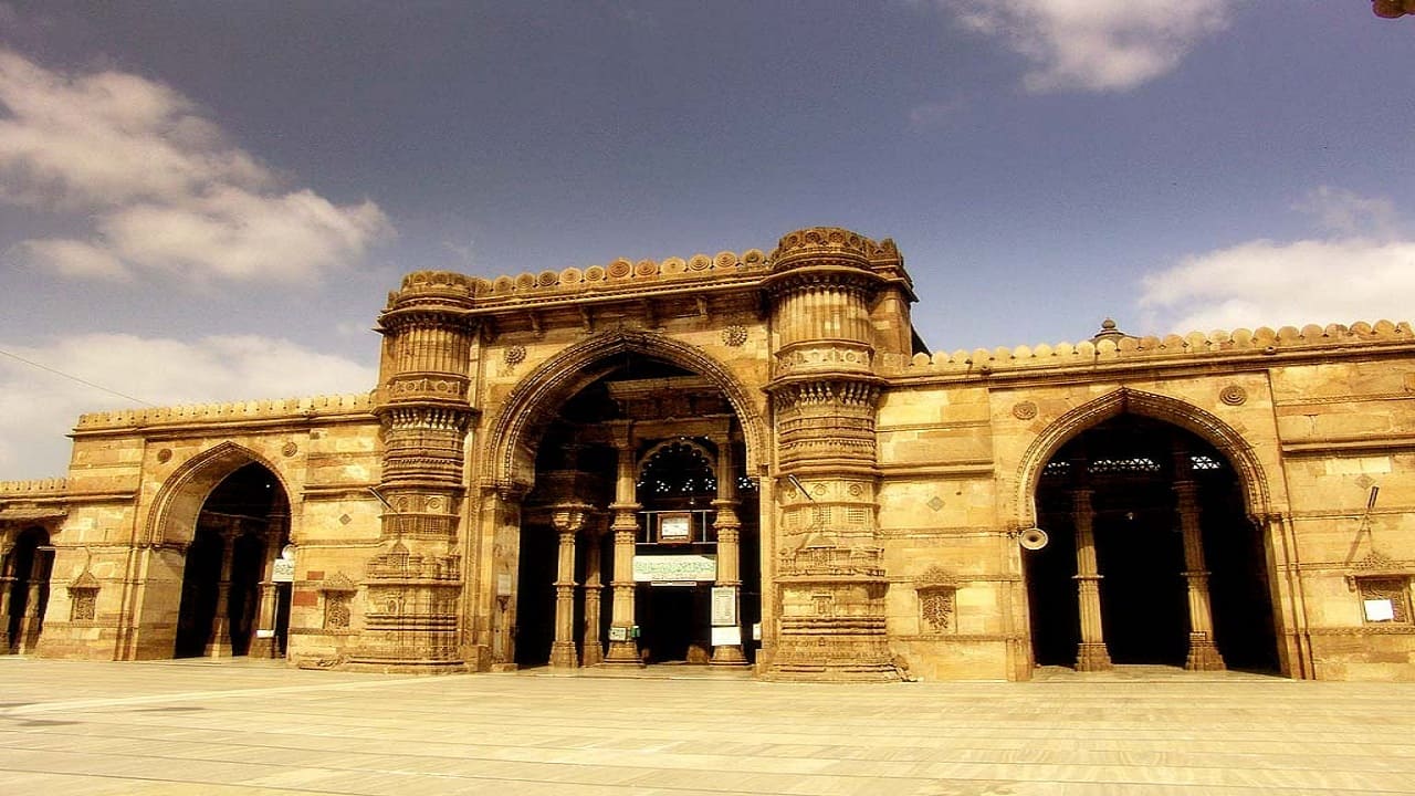 jama masjid ahmedabad Timing , Entry Fee, Location, Best Time To Visit jama masjid ahmedabad